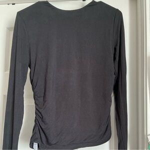 BLOGILATES TWISTY LONG SLEEVE TOP